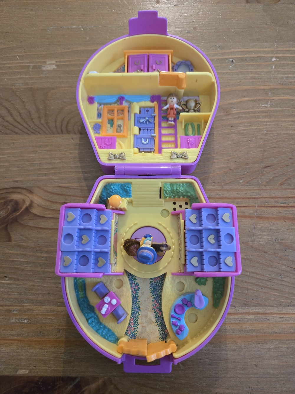 Polly Pocket PONY RIDIN’ SHOW Playset 100% COMPLETE 1994 Vintage By Bluebird